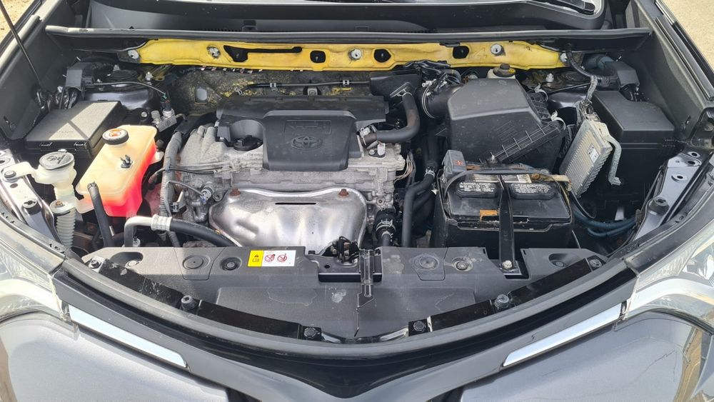 Toyota Rav 4 сатылады.