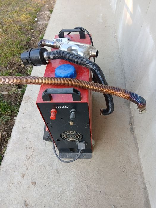 Vand sau schimb este nou folosit cam trei luni