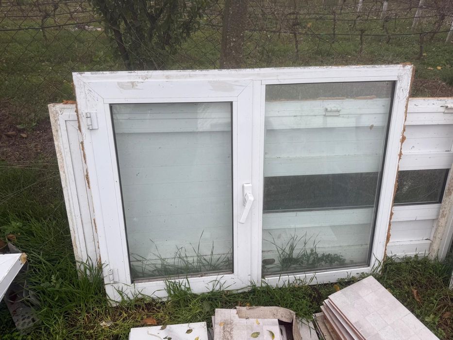 Usi si geamuri aluminiu stare buna