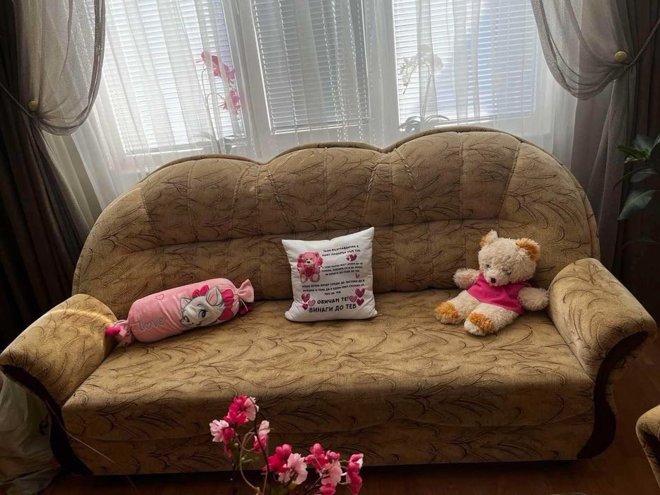 Продава се холова гарнитура!