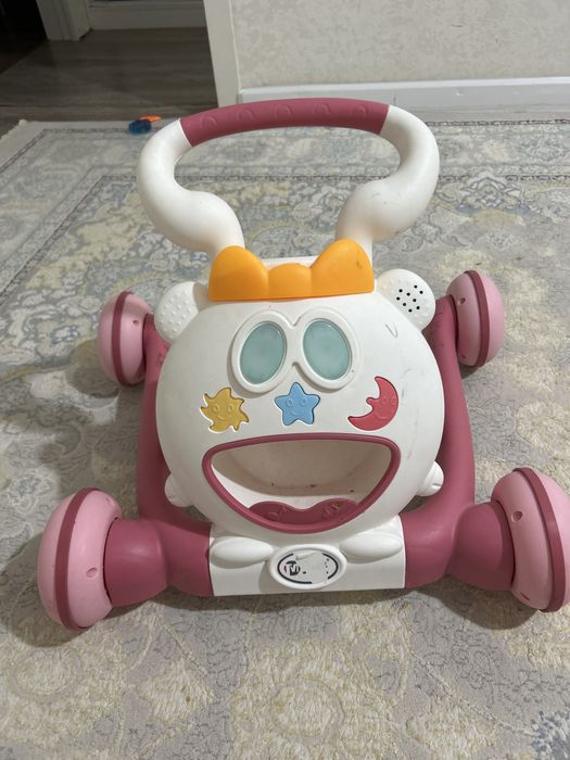 Продам детскую стульчик трансформер + коляску + тәй тәй