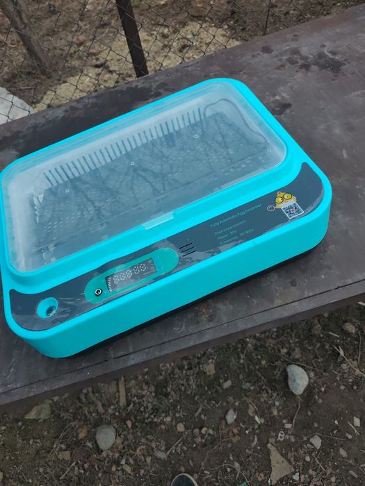 Продам инкубатор