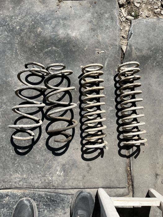 Продам пружины перед зад Приора