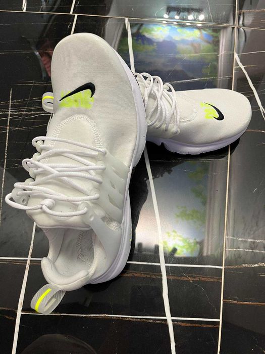 Дамски маратонки Nike