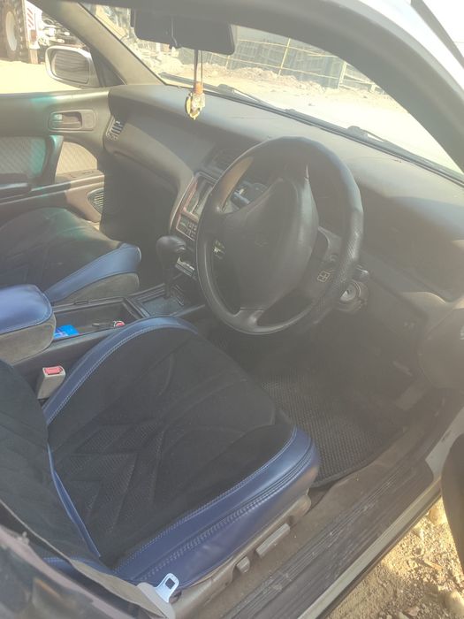 Продам машину Toyota Crown