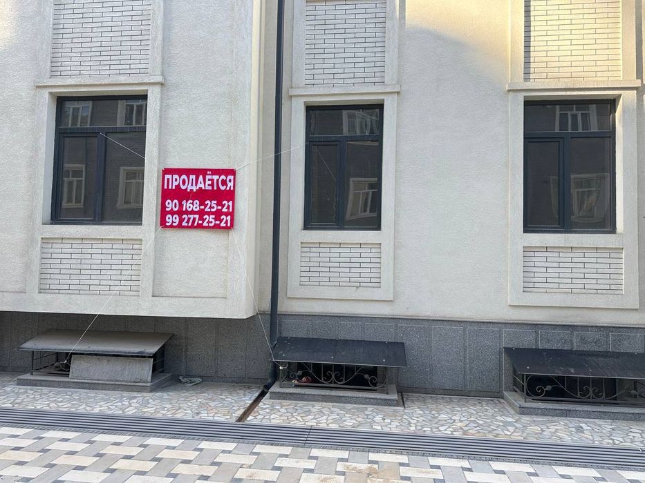 5 xonali kvartira sotiladi