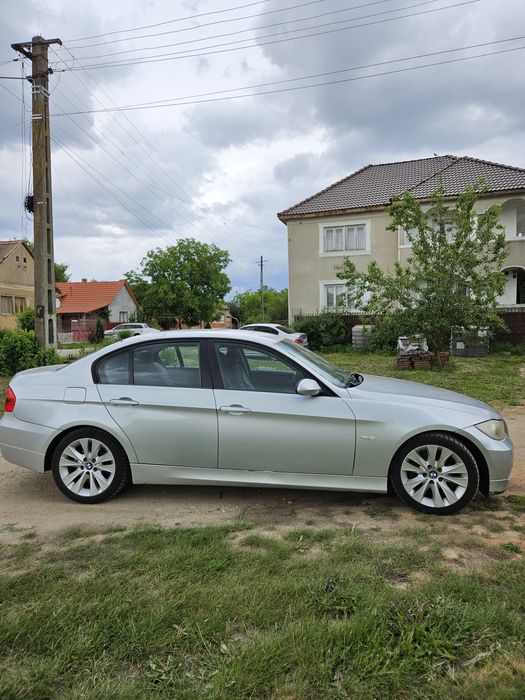 Vand E90 stare impecabila