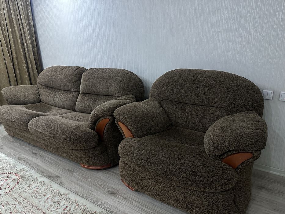 Продается диванный комплект