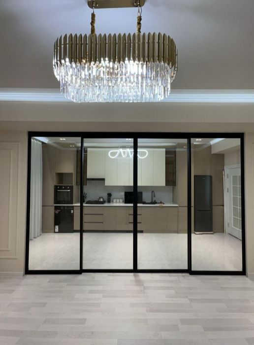 Офисные стеклянные перегородки из калёного стекла 10 мм $38