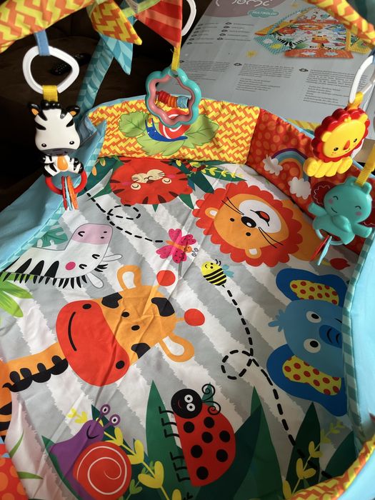 Активна гимнастика за бебе moni multi с топки и възглавничка