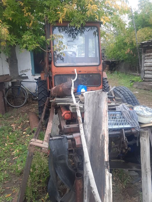 Продам трактор т-16