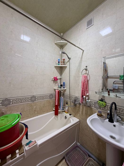 Срочно!Продаётся 2х комнатная Юнусабад 15 Метро Туркестан Ипотека есть