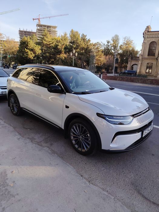 Без полигона, Новая с автосалона Леапмотор С11