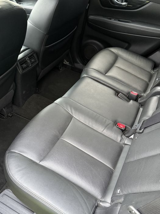 Vand Nissan X-Trail Tekna 2017, 14.300€, Facelift, Benzina, Euro 6