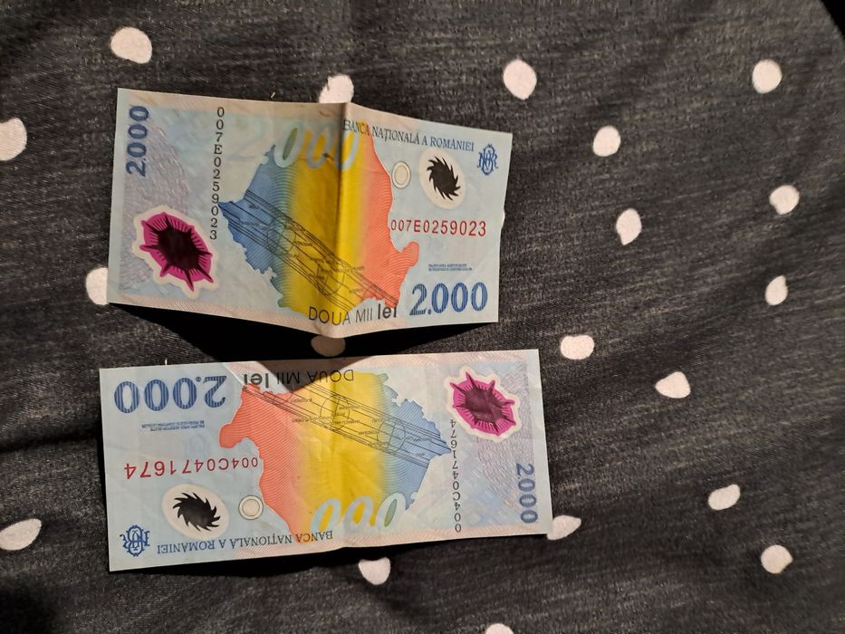 Vând bancnote de colecție vechi  5000 lei și 2000 lei