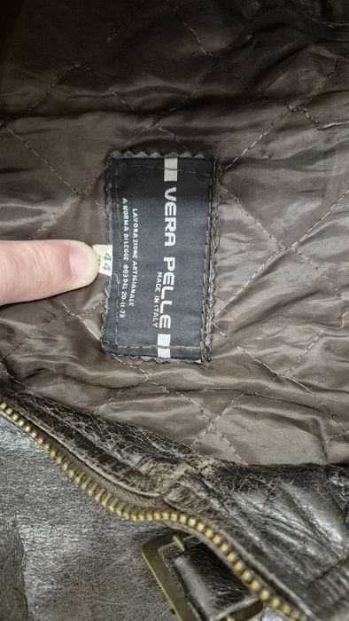 Продам кожаную куртку.