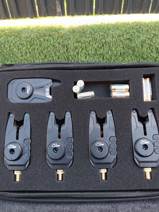 Set 4 Avertizori Fl + 4 Swingeri S21 Eastshark
Produsele sunt noi
Tel