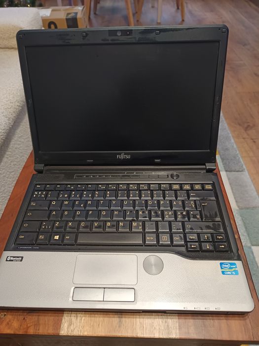 Лаптоп Fujitsu serias sS