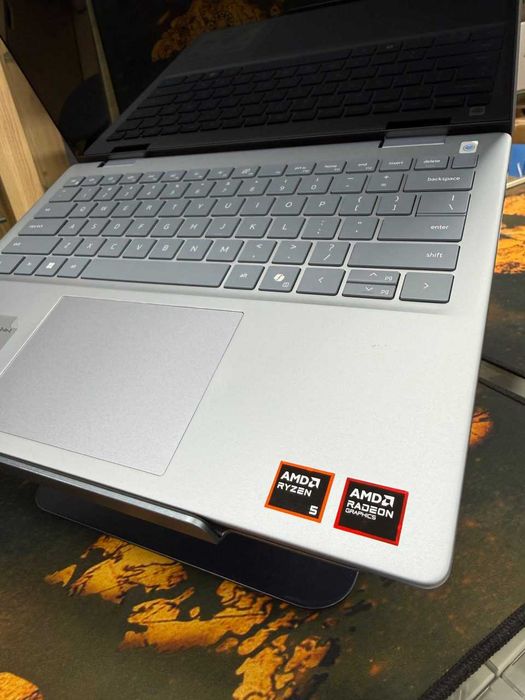 Dell Inspiron 14 2&1 AMD Ryzen 5/Sensor Ekran/Barmoq ID/Windows 11