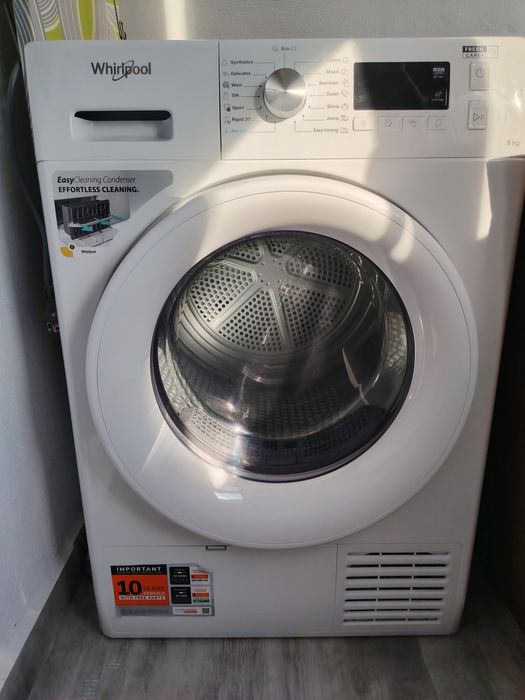 Uscator de rufe WHIRLPOOL FFT M11 82 EE R, 6th Sense

Informatii:
 Deschiderea coletului la livrare

 14 zile drept de retur