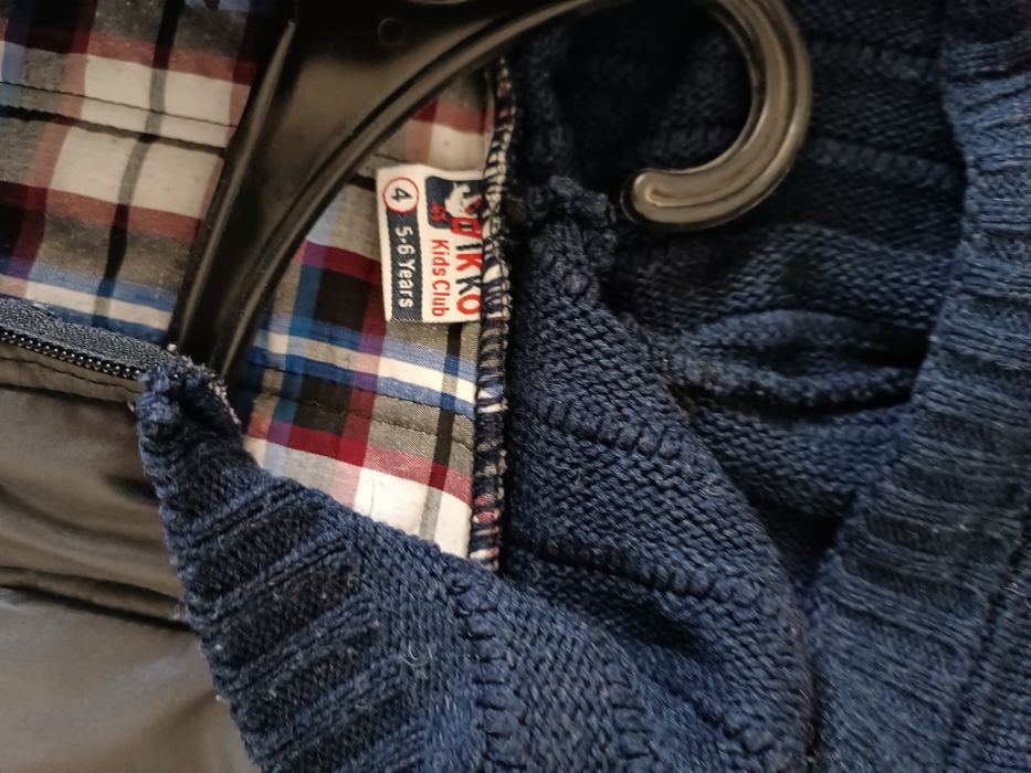 Курточка на мальчика.