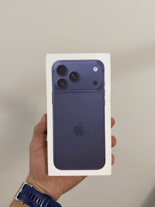 Продам Iphone 17 Pro Max