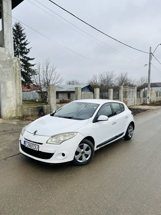 vand sau schimb renault megane