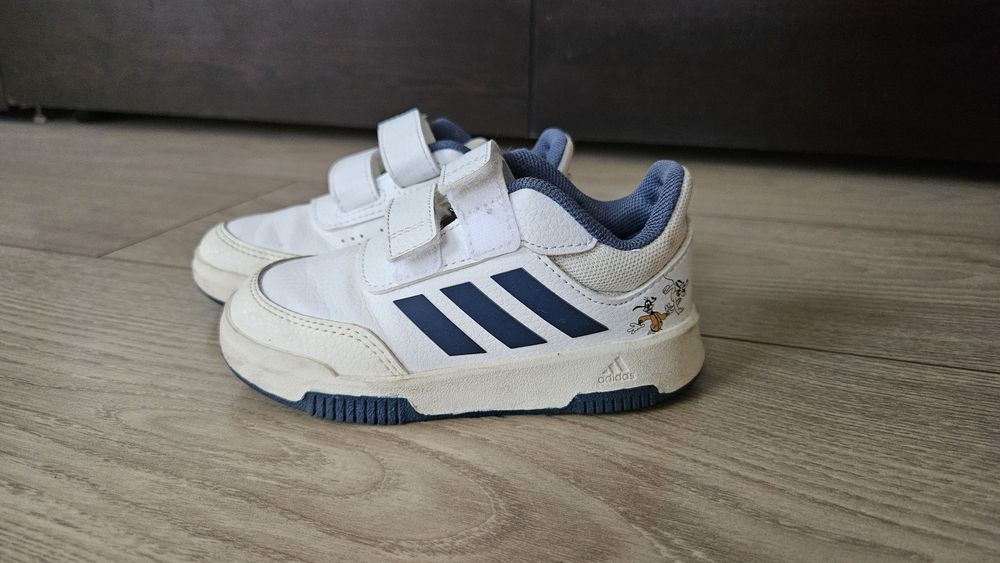 Детски маратонки adidas бели като нови