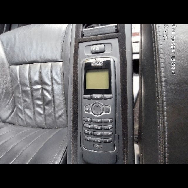 Телефон за АУДИ 2005 - 2010г