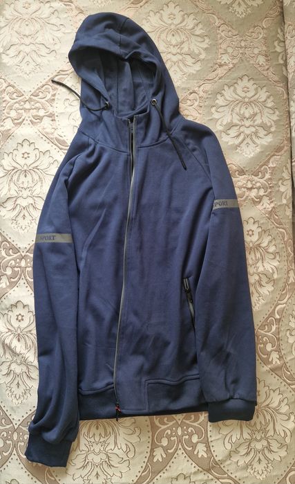 Спортивный костюм