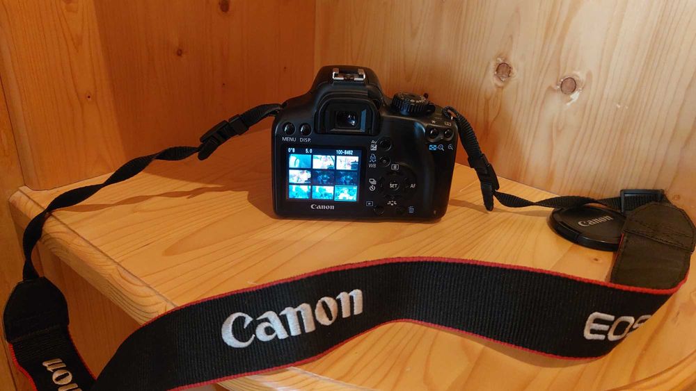 Фотоапарат Canon 1000 D