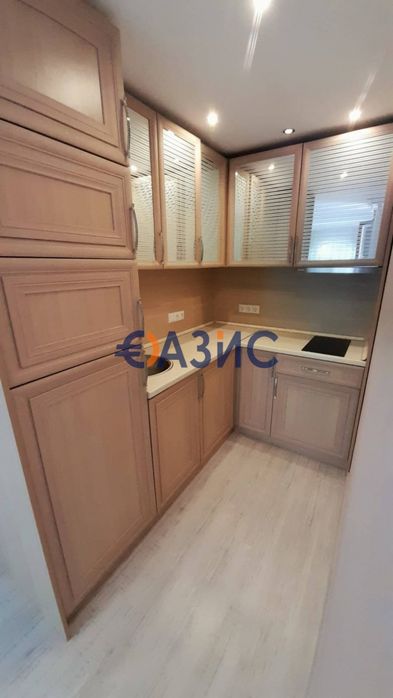 Продава се Двустаен апартамент в к.к. Слънчев бряг - 62 кв.м за 1396 €/кв.м - Снимка #10