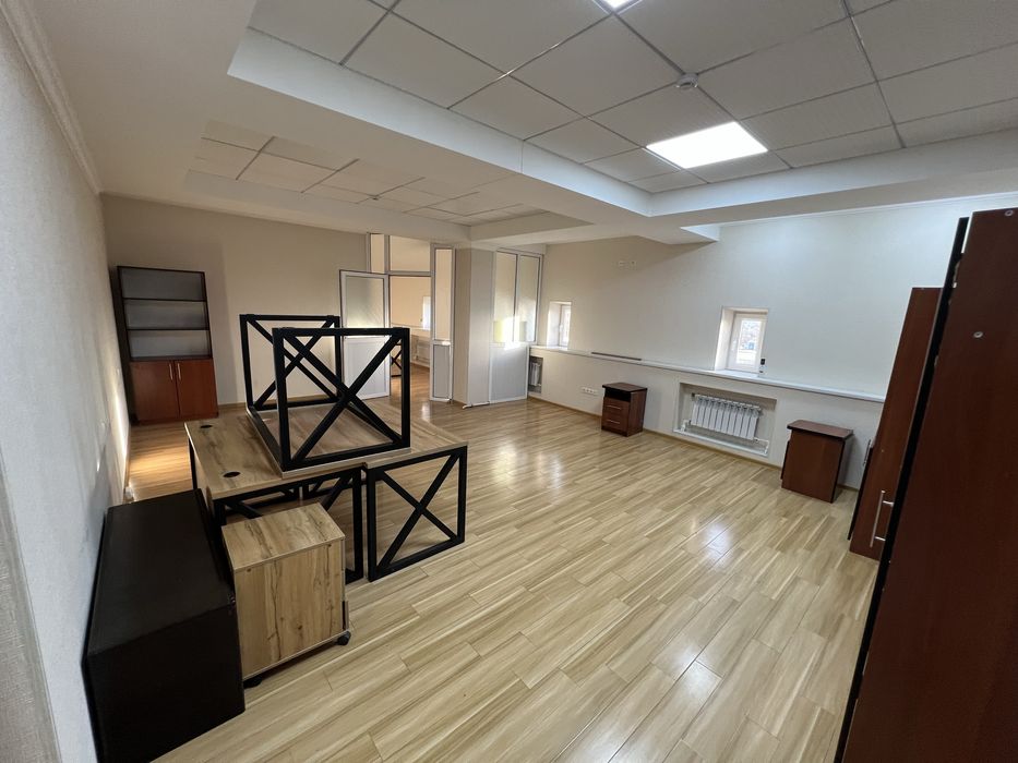 Аренда под Офис, 2 комната С Мебелью! 46м2, метро Алайский! 1112 у.е