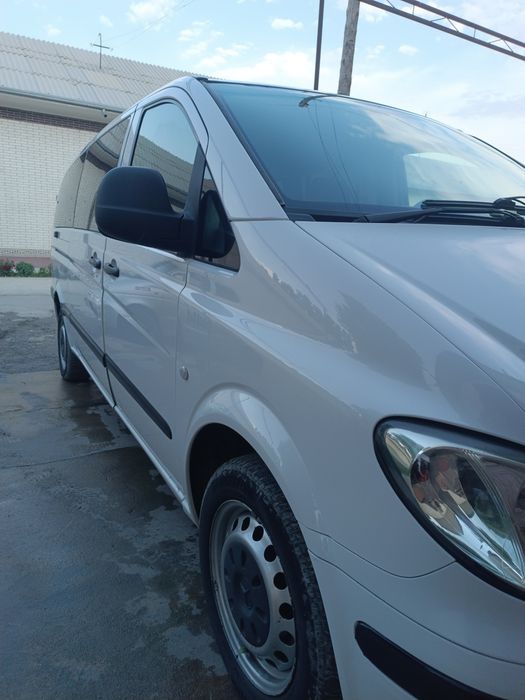 Mersedes vito srochni sotiladi