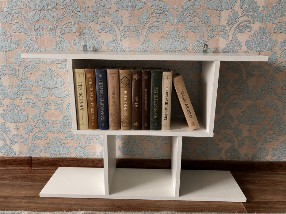 Продам Полку для книги
