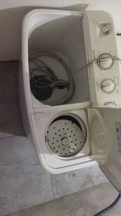 Продам стиральную машину полуавтомат