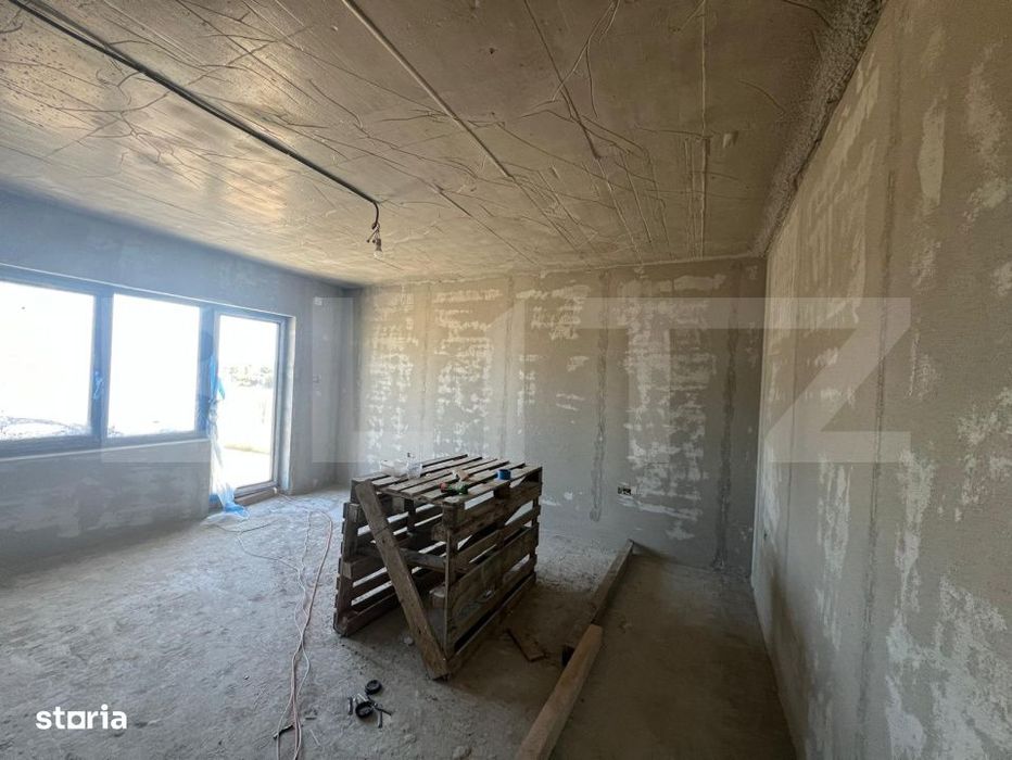 Casa la rosu, 233 mp, P+1, zona Valea Fetii