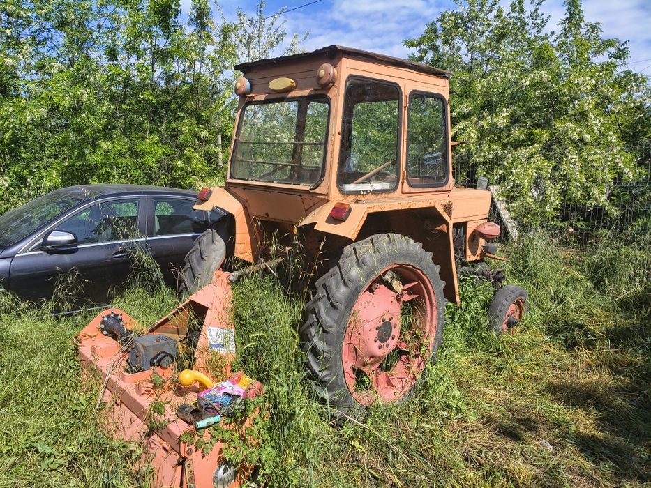 Tractor agricol 445