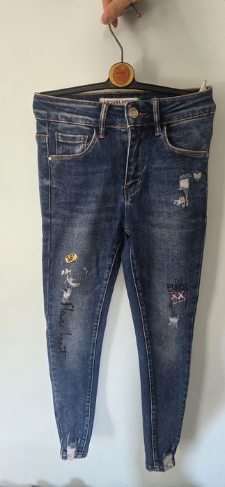Продавам дънки XS
