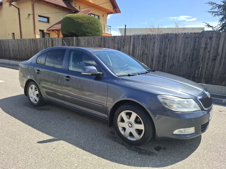 Skoda Octavia 1.6Mpi Gpl//2012
Benzina +Gpl 
An fabricație 12.2011
Euro 5
GPL valabil pana in 2030
Proprietar in acte de 3 ani
Geamuri electric