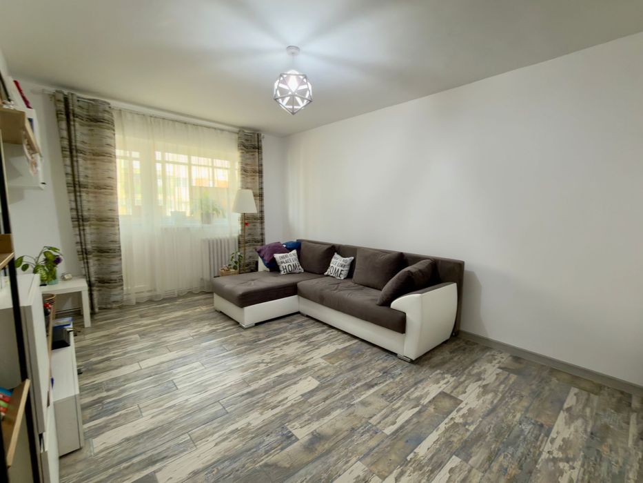 Apartament 2 Camere decomandat, renovat, zona Ciuperca (Str Bibescu)