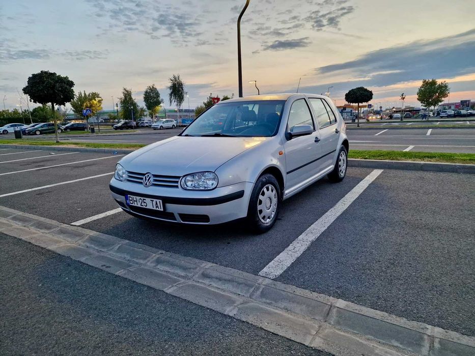 Vând VW Golf 4