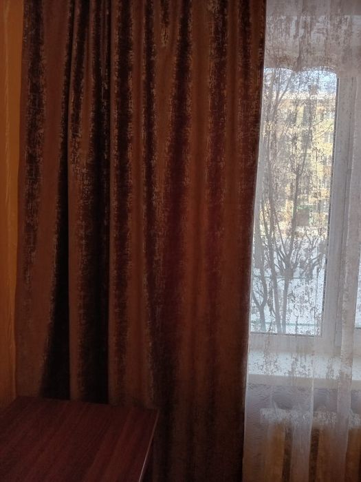 Шторы в отличном состоянии б/у.