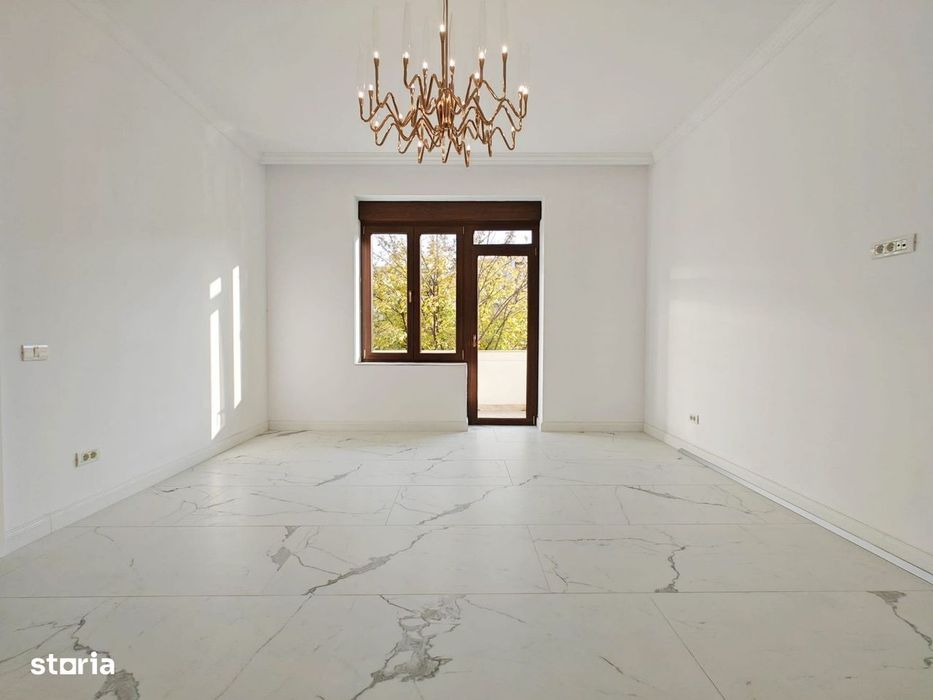 Proprietar vand Apartament 3 camere cu balcon în Iosefin