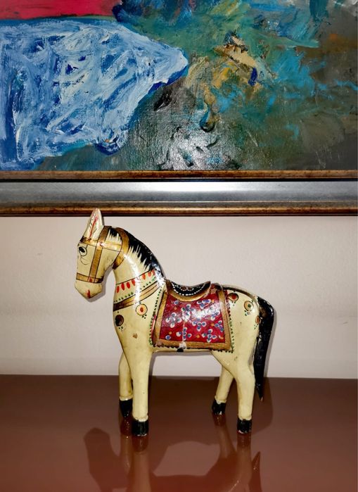 Антикварна дървена фигура на играч с топка от 20 те г. на миналия век