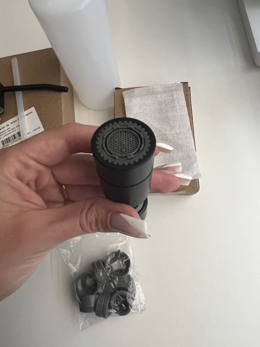 Дозатор за течен сапун за вграждане и аератор за мивка 360 градуса