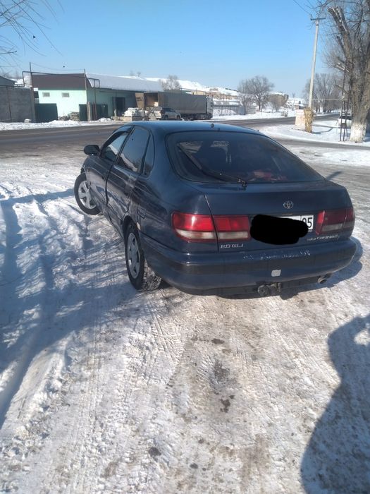 Соочно продам Toyota Carina E
