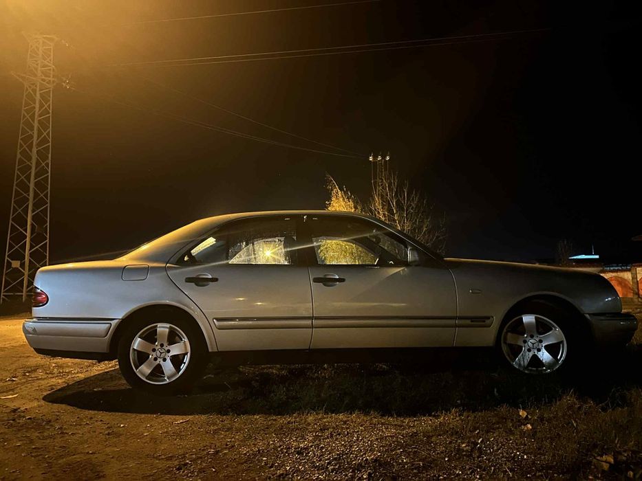 Двигател Mercedes om606 300td цял или на части