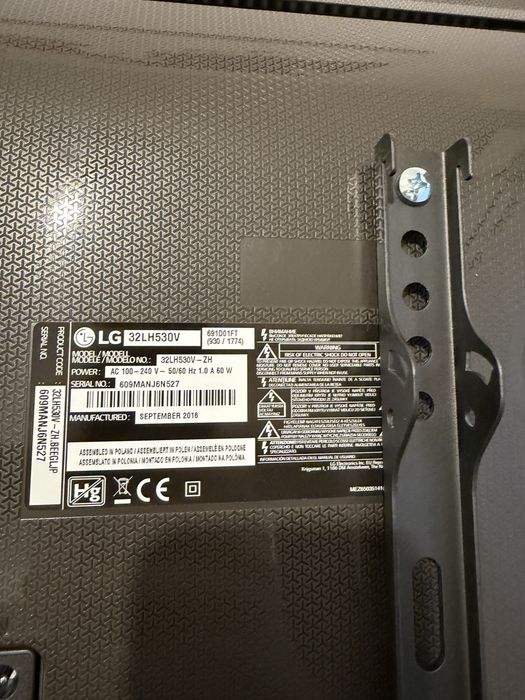 Vand Tv Lg 32LH530V , 80 cm, ca nou .