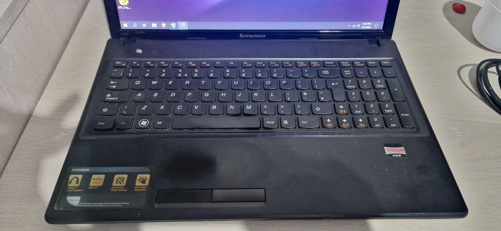Laptop lenovo g585